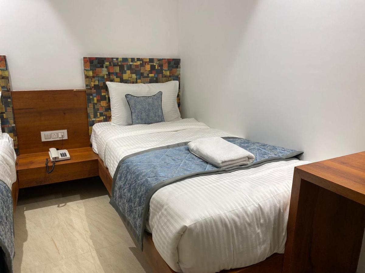 The Urban Hive Hotel Белґаум Екстер'єр фото