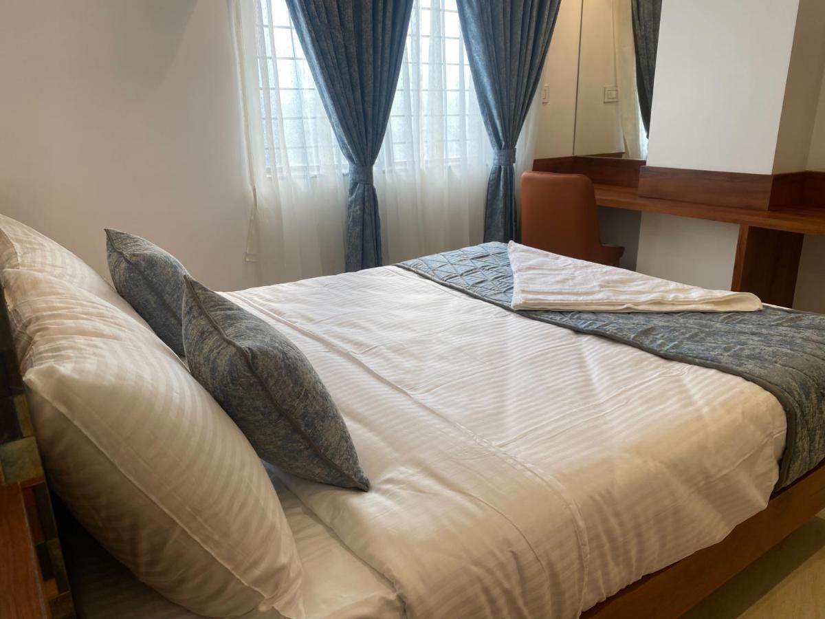 The Urban Hive Hotel Белґаум Екстер'єр фото