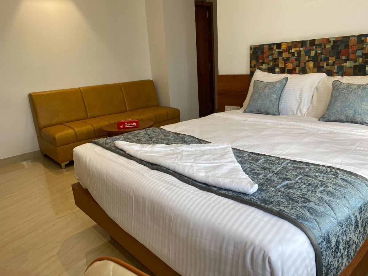 The Urban Hive Hotel Белґаум Екстер'єр фото